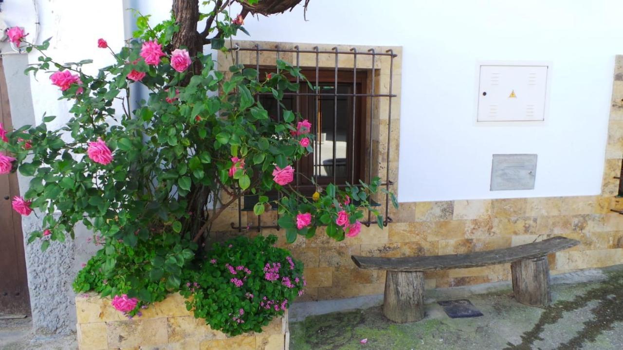 Vivienda Rural Fuente De Los Gusarapos Burunchel Extérieur photo